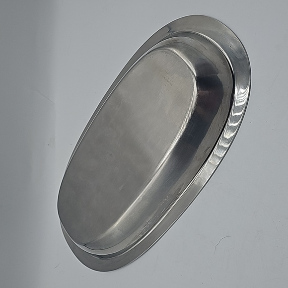 Oneida Custom Stainless Steel Serving Tray with Flowers Floral Edge 18/8 - Picture 3 of 4